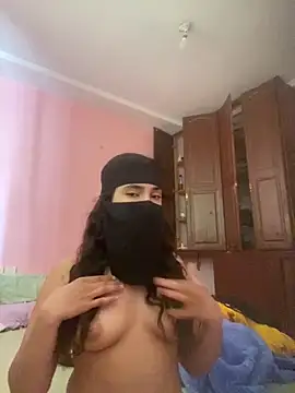 Snapshot of SexyaDivaa chatting on April 2026 11:06:01 AM SexyaDivaa online show from April 2026 11:06:01 AM