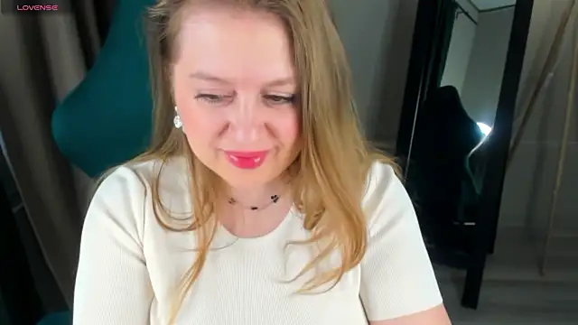 CleoXotie online show from May 2026 04:34:02 AM