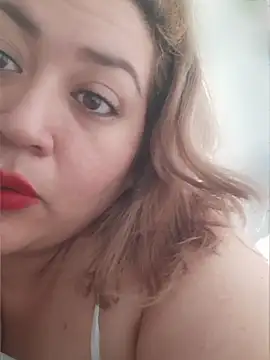 Amalianoir online show from April 2026 02:32:02 PM