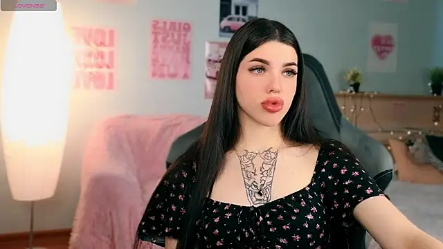 molly rettyy online show from May 2026 04:12:01 AM
