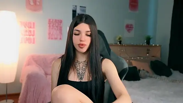 molly rettyy online show from June 2026 04:02:02 AM
