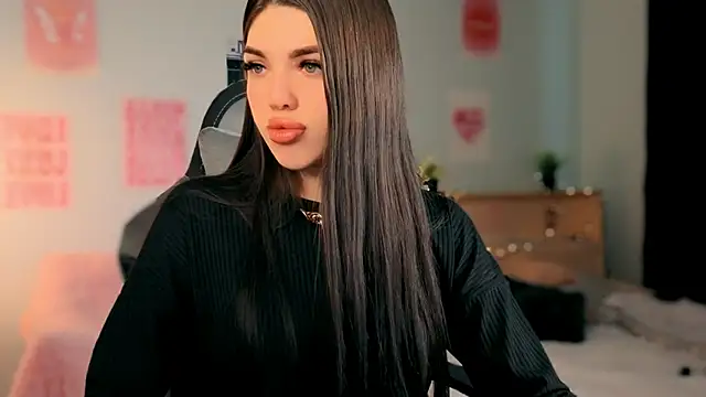 molly rettyy online show from April 2026 05:36:01 AM