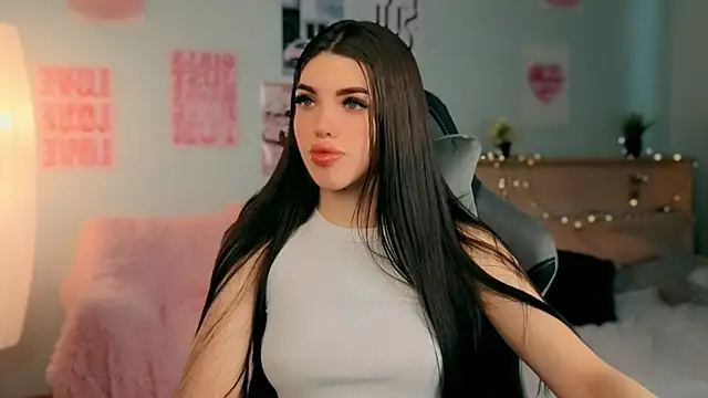 molly rettyy online show from April 2026 04:14:02 AM