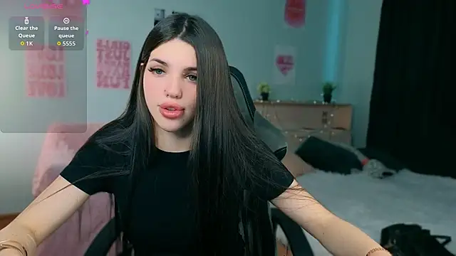 Snapshot of molly_rettyy chatting on July 2026 10:21:02 AM molly rettyy online show from July 2026 10:21:02 AM