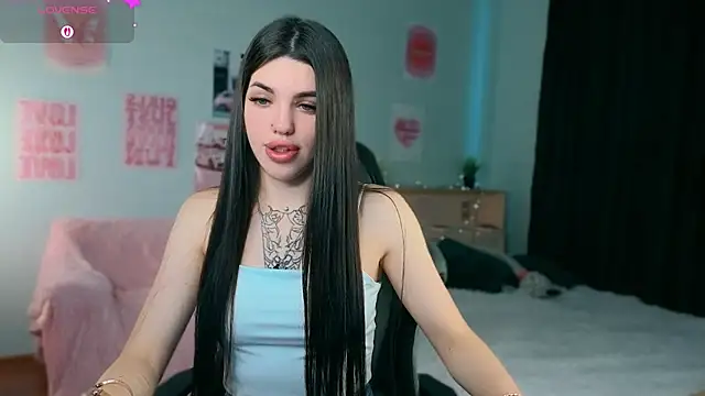 Snapshot of molly_rettyy chatting on July 2026 04:24:02 AM molly rettyy online show from July 2026 04:24:02 AM