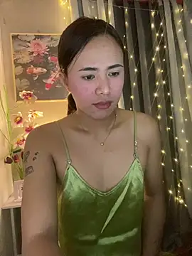 Snapshot of _Flirtyprincess_ chatting on June 2026 05:24:01 AM Flirtyprincess online show from June 2026 05:24:01 AM