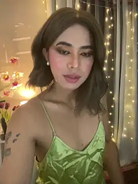 Snapshot of _Flirtyprincess_ chatting on June 2026 08:13:02 PM Flirtyprincess online show from June 2026 08:13:02 PM