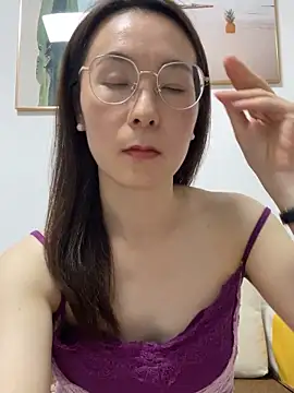Snapshot of you-520 chatting on June 2026 11:04:02 AM you-520 online show from June 2026 11:04:02 AM