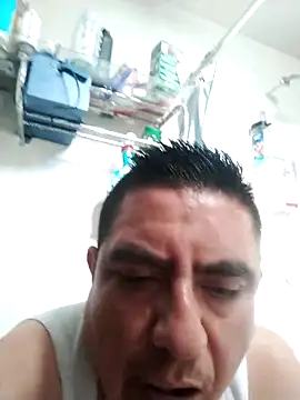 Snapshot of Manuel3910 chatting on May 2026 10:53:02 PM Manuel3910 online show from May 2026 10:53:02 PM