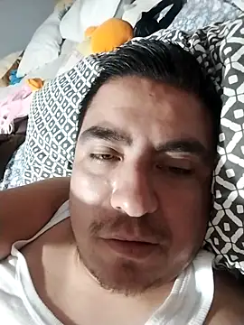 Snapshot of Manuel3910 chatting on May 2026 01:37:02 AM Manuel3910 online show from May 2026 01:37:02 AM