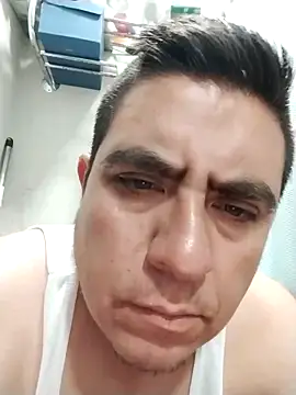 Snapshot of Manuel3910 chatting on May 2026 06:17:02 AM Manuel3910 online show from May 2026 06:17:02 AM