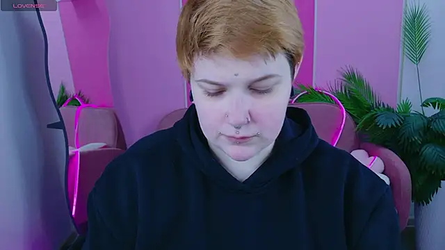 Edna Davis online show from April 2026 07:53:02 AM