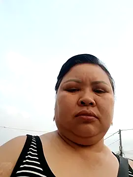 Snapshot of Monglan-c chatting on April 2026 11:44:01 PM Monglan-c online show from April 2026 11:44:01 PM