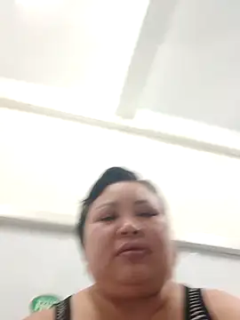 Snapshot of Monglan-c chatting on April 2026 03:15:02 PM Monglan-c online show from April 2026 03:15:02 PM