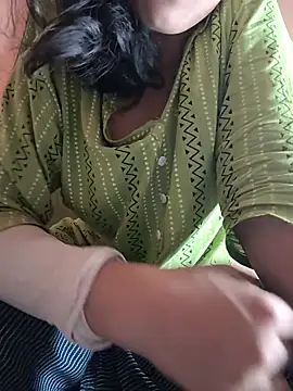 Curvy Sanaya online show from April 2026 06:05:01 PM