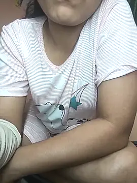 Curvy Sanaya online show from April 2026 06:58:01 PM