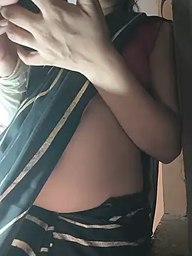 Curvy Sanaya online show from May 2026 07:56:02 PM