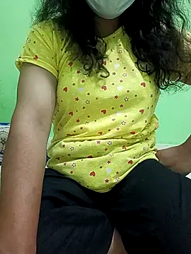 Snapshot of Dola_mone chatting on April 2026 01:48:01 PM Dola mone online show from April 2026 01:48:01 PM