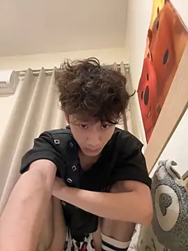 Snapshot of sexyboy-3525 chatting on April 2026 01:12:02 PM sexyboy-3525 online show from April 2026 01:12:02 PM