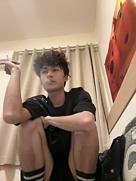 sexyboy-3525 online show from May 2026 03:32:01 PM
