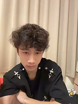 sexyboy-3525 online show from May 2026 05:13:01 PM