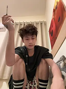 sexyboy-3525 online show from May 2026 03:43:02 AM
