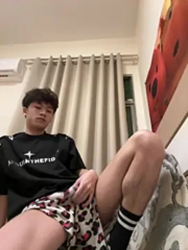 Snapshot of sexyboy-3525 chatting on June 2026 03:21:01 PM sexyboy-3525 online show from June 2026 03:21:01 PM