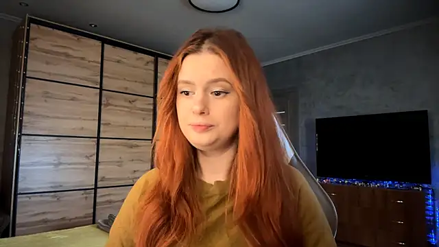 Snapshot of FoxyEmma chatting on April 2026 03:02:02 PM FoxyEmma online show from April 2026 03:02:02 PM