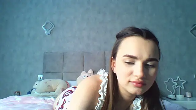 AlinaLuxxx online show from April 2026 03:14:01 PM