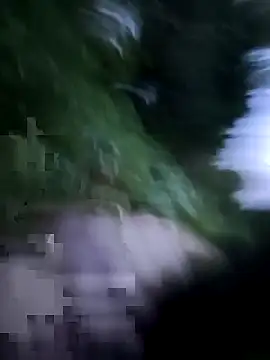 Snapshot of MassiveMask chatting on April 2026 04:08:02 AM MassiveMask online show from April 2026 04:08:02 AM