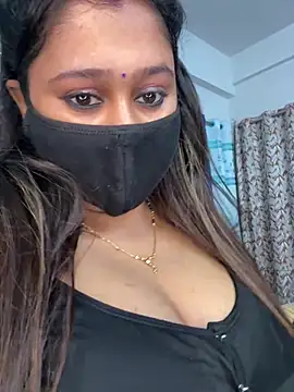 Snapshot of Sweet-Ellina chatting on April 2026 05:25:01 AM Sweet-Ellina online show from April 2026 05:25:01 AM