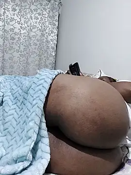 Dutches101 online show from April 2026 03:23:01 AM