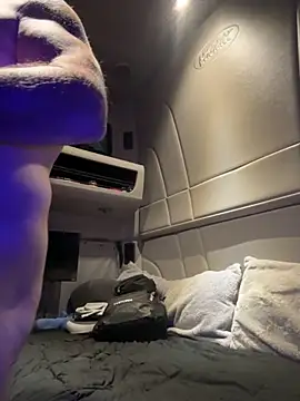 Snapshot of Diversified_Reality chatting on April 2026 12:28:01 PM Diversified Reality online show from April 2026 12:28:01 PM