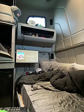 Snapshot of Diversified_Reality chatting on April 2026 01:49:01 PM Diversified Reality online show from April 2026 01:49:01 PM