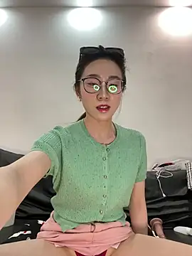 Snapshot of meimeibuguai chatting on June 2026 04:01:01 PM meimeibuguai online show from June 2026 04:01:01 PM