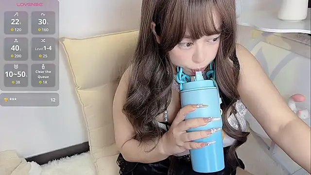 nicole-0329 online show from April 2026 05:47:01 PM