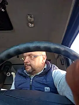 Cristo1982 online show from April 2026 05:09:01 AM