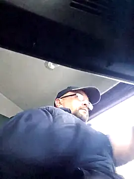 Cristo1982 online show from April 2026 04:30:01 AM