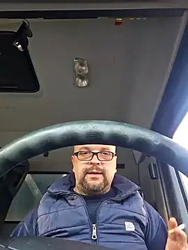 Cristo1982 online show from April 2026 04:52:01 AM