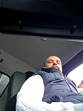 Cristo1982 online show from April 2026 04:30:01 AM