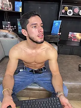 axel tone online show from March 2026 09:50:01 PM