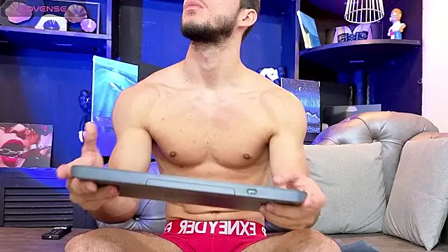 axel tone online show from April 2026 11:39:02 AM