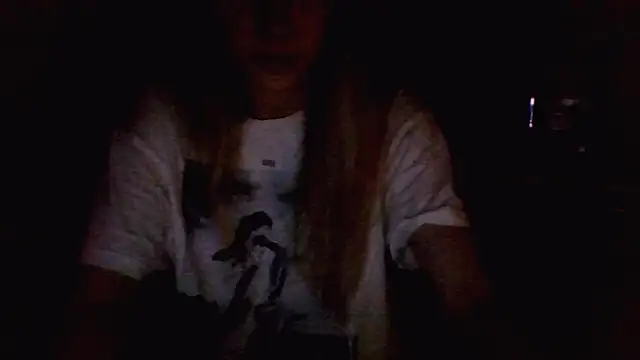 Alisa Swan  online show from April 2026 07:42:01 PM