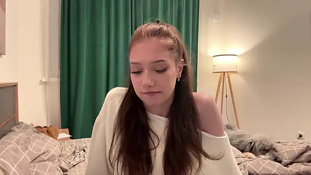 MiaNewstrom online show from April 2026 08:26:02 PM