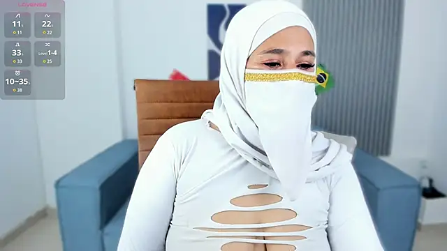 Snapshot of Thalia_hala chatting on June 2026 05:30:01 PM Thalia hala online show from June 2026 05:30:01 PM
