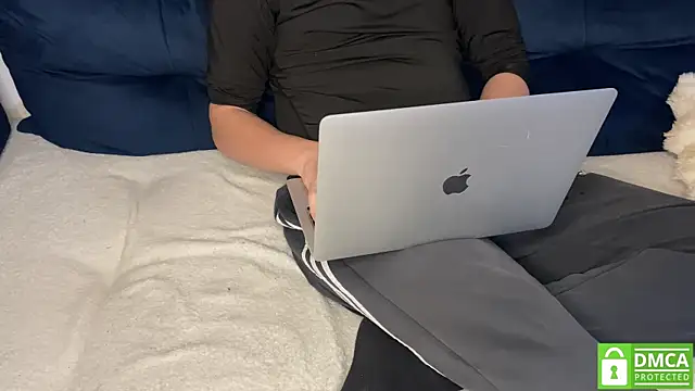 NaughtysecretsDE online show from April 2026 01:12:02 PM