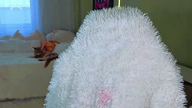 Regina Noire online show from April 2026 03:14:01 PM