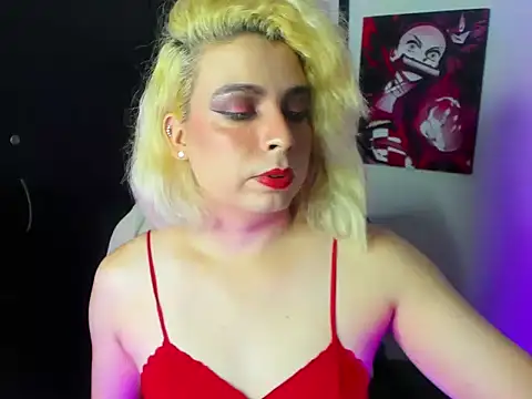 Snapshot of angellfemboy chatting on June 2026 05:58:01 PM angellfemboy online show from June 2026 05:58:01 PM