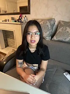 Z Milll online show from April 2026 03:18:02 PM