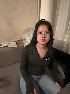 Z Milll online show from May 2026 03:59:01 PM